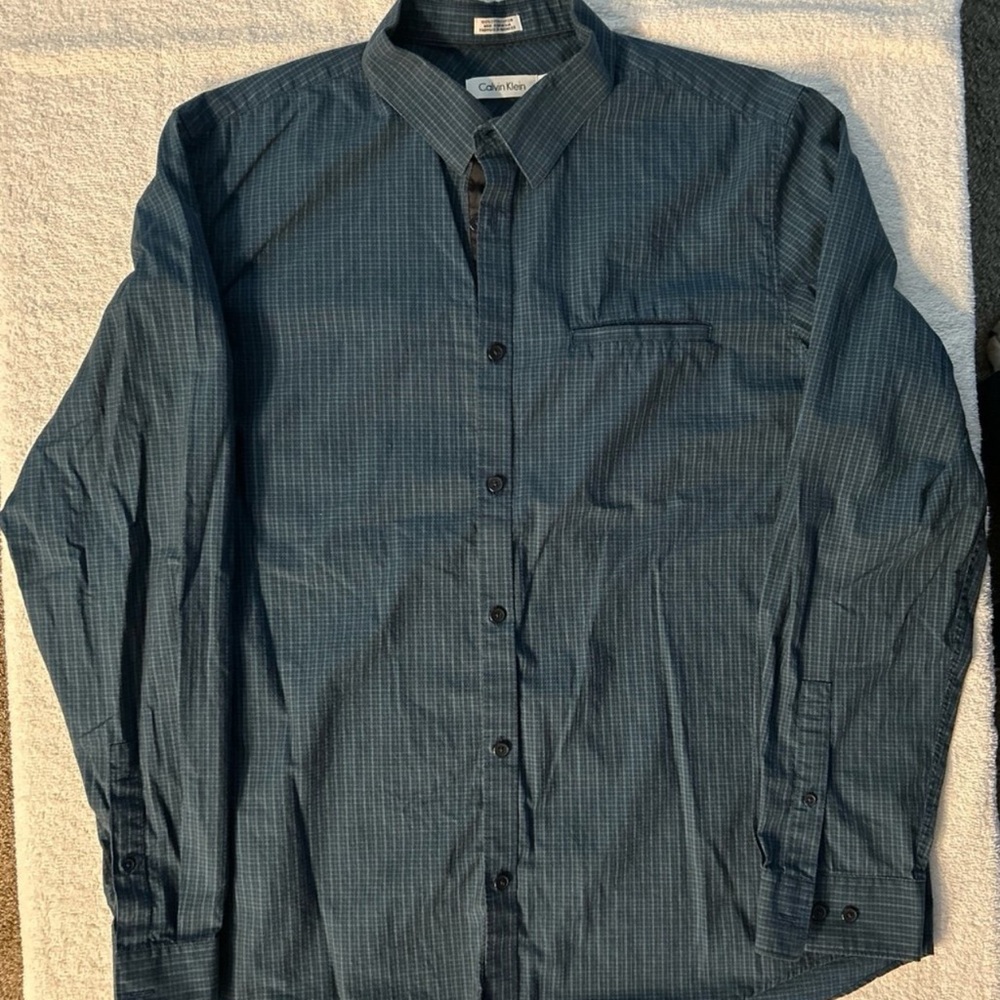 Calvin Klein Men’s Blue Casual Button Down Long Sleeve Dress Shirt